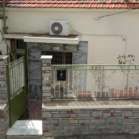 Apartment House Of Giannis And Aristi