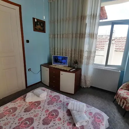 Apartment House Of Giannis And Aristi Kavala